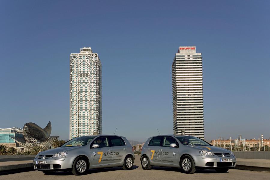  Volkswagen Golf 2004 года  (фото 7 из 170)